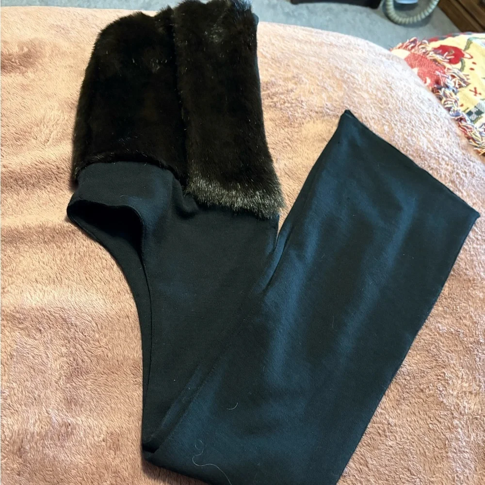 Elegant Black Faux Fur Hooded Scarf